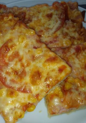 Vastag tésztás pizza recept fotója