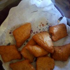 A picture of Cinnamon mandazi.