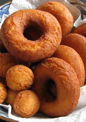 A picture of My Mother’s Round Doughnuts.