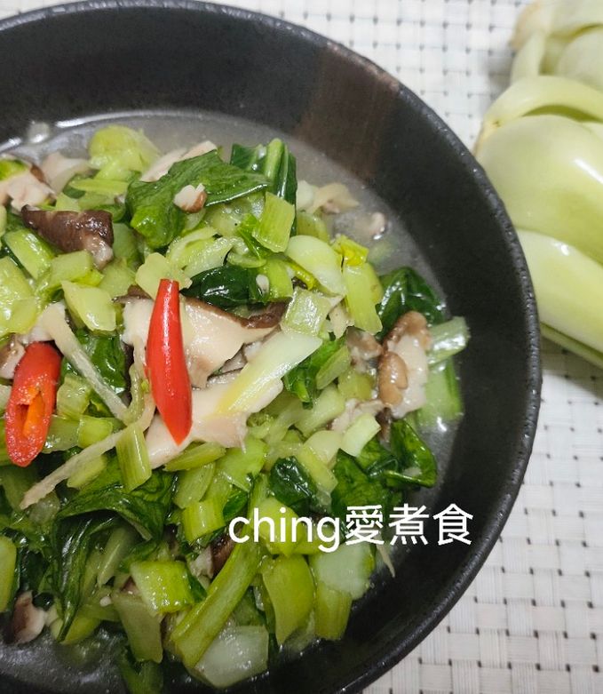 10分鐘上菜-菇菇炒青江菜 的食譜成品照片
