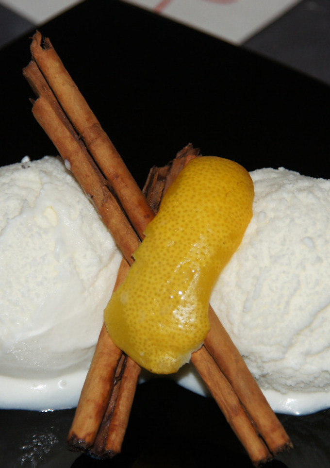 Una foto de Helado casero de Leche Merengada