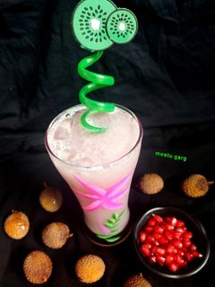 लीची और अनार का जूस (Juice of Lychee and Pomegranate) रेसिपी मुख्य फोटो