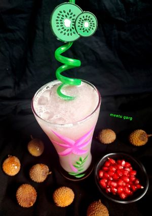 लीची और अनार का जूस (Juice of Lychee and Pomegranate) रेसिपी मुख्य फोटो