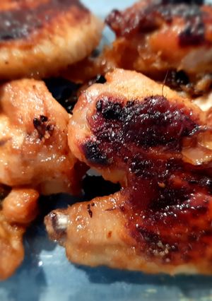 Une photo de Ailes de poulet grillées