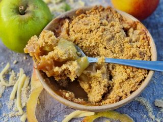 Apple Crumble with a twist