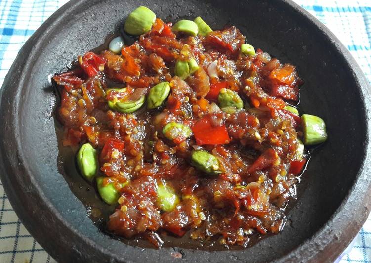  Resep Sambal bawang pete  oleh D thira Sutarto Cookpad