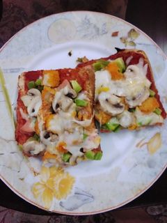 عکسی از دستور پیتزا با نون تست😋