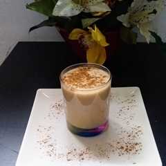 Una foto de Batido cremoso multifrutas saludable