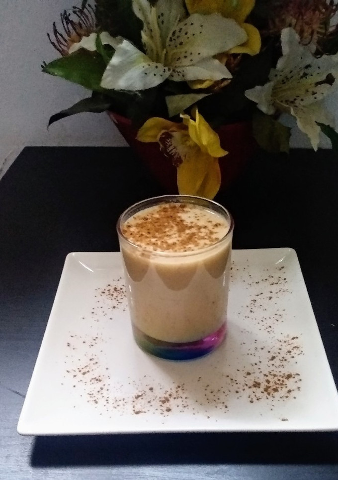 Una foto de Batido cremoso multifrutas saludable