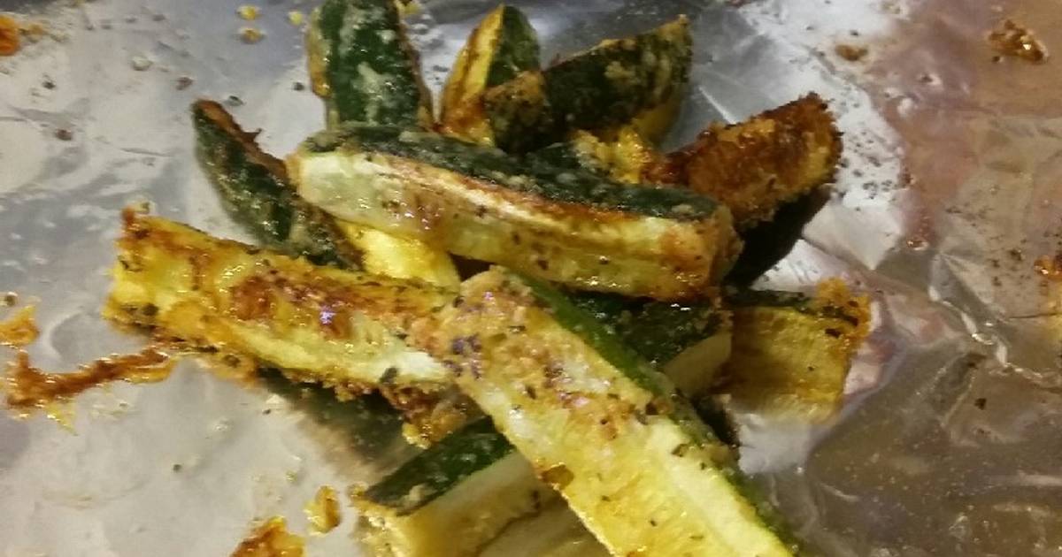 Toddler-size Zucchini Fries Recipe by StephieCanCook - Cookpad