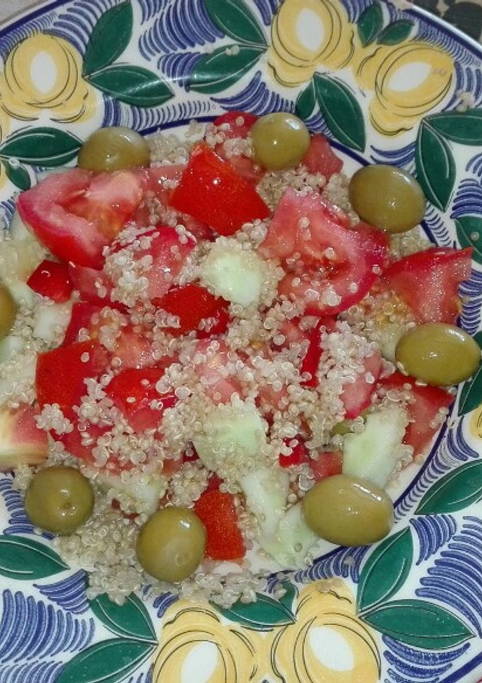 Una foto de Ensalada de verano con quinoa