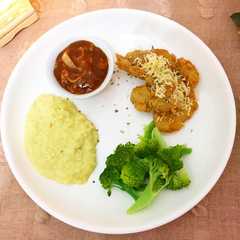 Chicken steak with mashed potato রেসিপির প্রধান ছবি