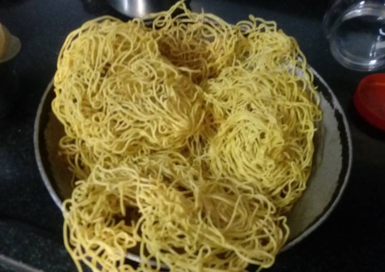 Yellow besan sev