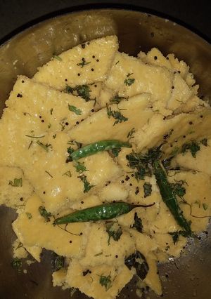 A picture of Instant Khaman Dhokla.