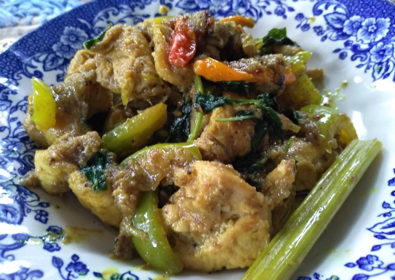 Rica ayam kemangi