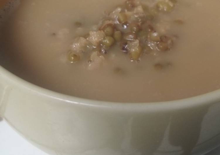 Bubur kacang ijo
