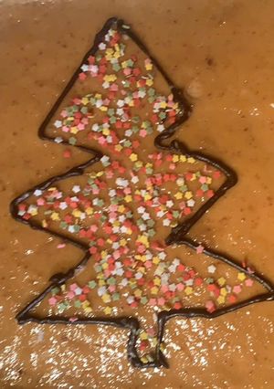 Una foto de Tarta de turrón y chocolate(yo no use azúcar pero se puede incorporar)