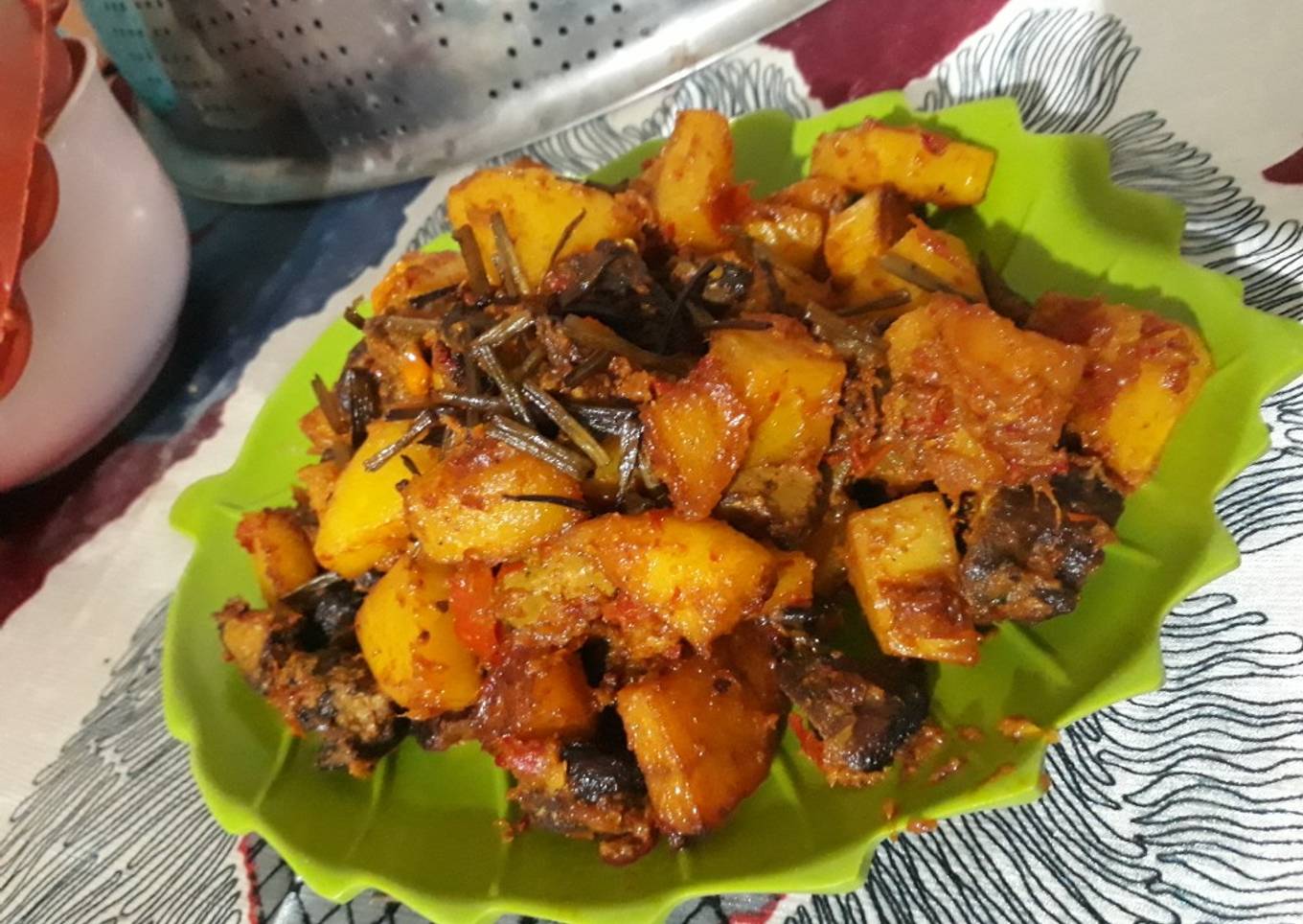 Balado Kentang Rempelo Ayam Pedas Manis