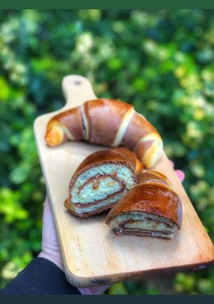 Házi Fatörzs Kifli 🥐😋 recept fotója