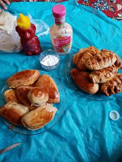عکسی از دستور پیراشکی مرغ و سوسیس