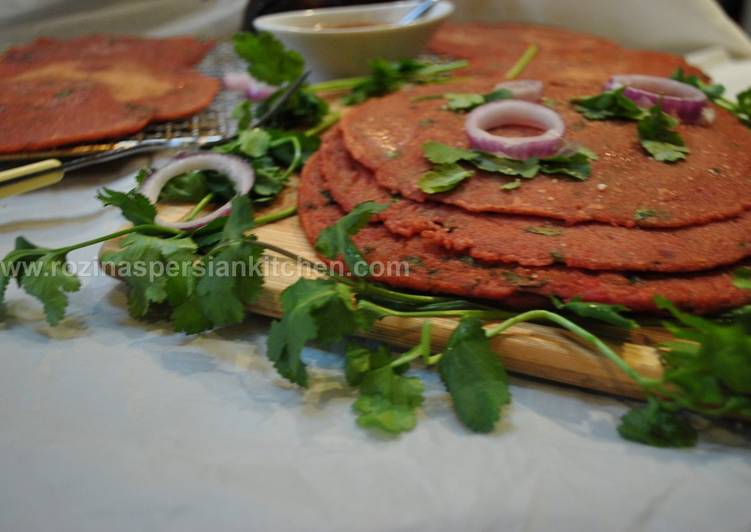 Recipe of Tasteful Indian Beetroot pancake پنکیک لبو