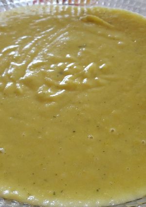 Foto principal de Crema de verduras con cúrcuma y jengibre