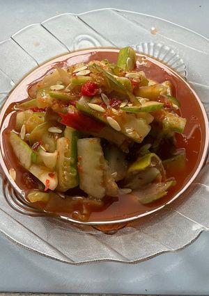 A picture of Thai Cucumber Salad (Tam Taeng).