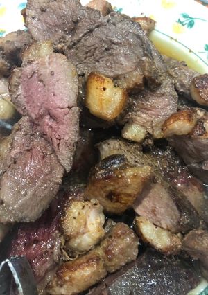 Una foto de Pato 🦆 con verduras salteadas con soja