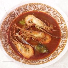 A picture of Tom Yam Goong.