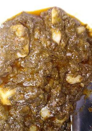 A picture of Aloo palak.