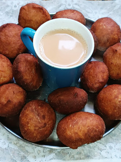 A picture of Fried Dough Balls.