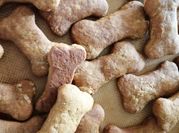Una foto de galletas de mantequilla de mani