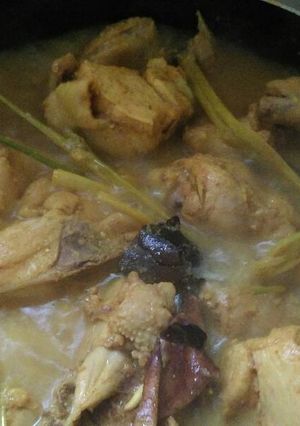 Foto resep Ayam Ungkep Bumbu Kuning