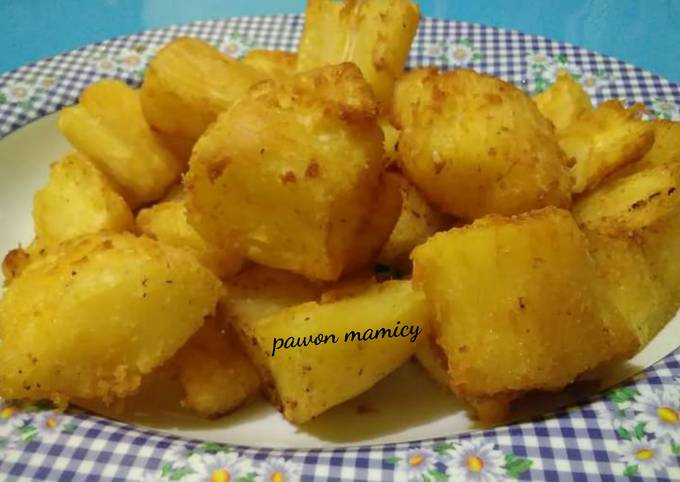 Langkah Mudah untuk Menyiapkan Singkong Keju Garlic Anti Gagal