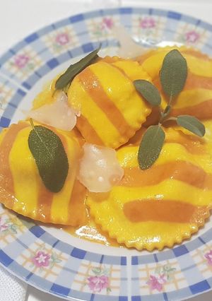 A picture of Ricotta Ravioli.