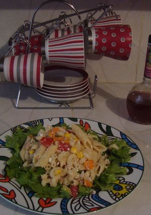 Una foto de Pasta con verduras y atún