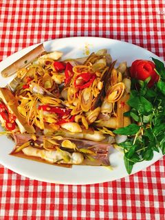 Hình của món Ốc Móng Tay Xào Sả Ớt.