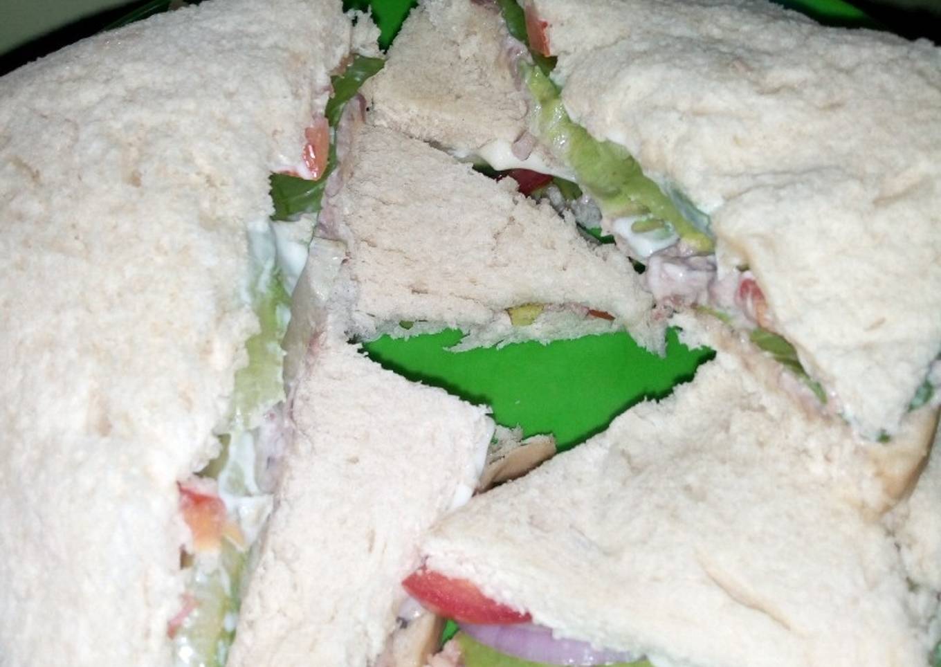 Nigerian sandwich