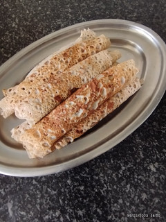 Una foto de Filloas de trigo sarraceno rellenas de crema de cacao