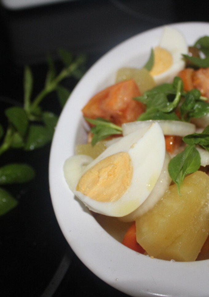 Una foto de Ensalada con piña