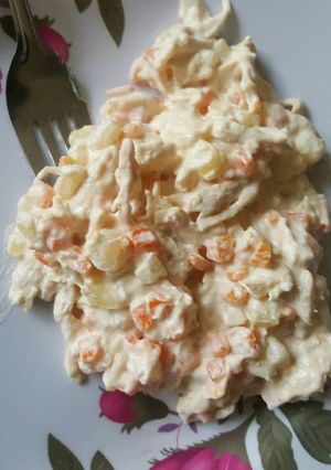Una foto de Ensalada de pollo (diferente)