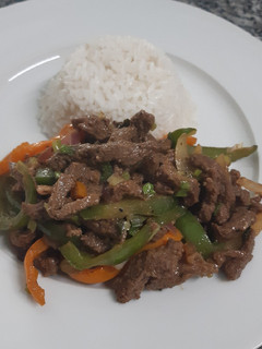 Una foto de Bistec picado a lo panameño 🇵🇦