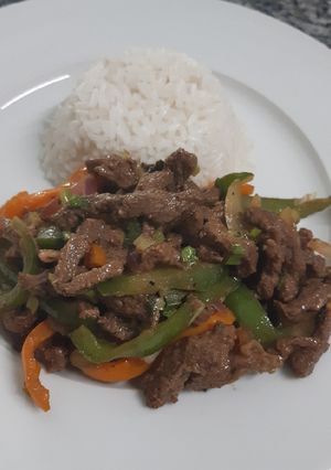 Una foto de Bistec picado a lo panameño 🇵🇦