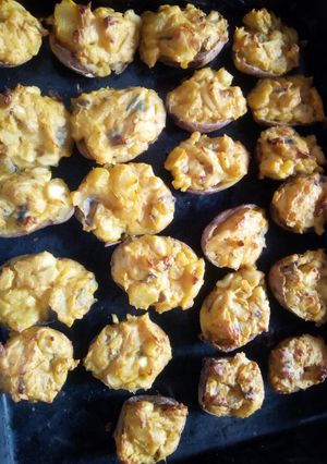 A picture of Baked potatoes.