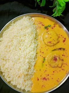 कढ़ी चावल (Kadhi Chawal Recipe in Hindi) रेसिपी मुख्य फोटो