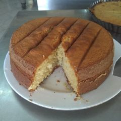 A picture of Madeira cake.