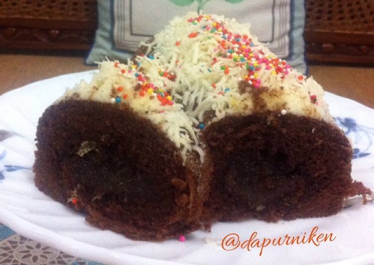 Cara Gampang meracik Choco Roll Cake with Selai Nanas yang Lezat Sekali
