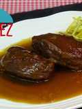 Carrilleras de cerdo en salsa PX y patatas paja
