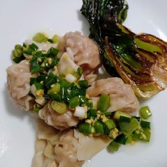 A picture of Momofuku's ginger-scallion sauce.