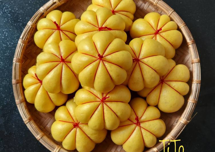 Easiest Way to Make Any-night-of-the-week Bánh bao bí đỏ